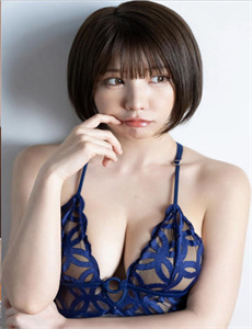 《美女艳照-热搜电影免费高清完整版在线观看》